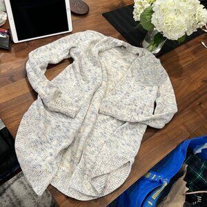 Loft sweater - no flaws